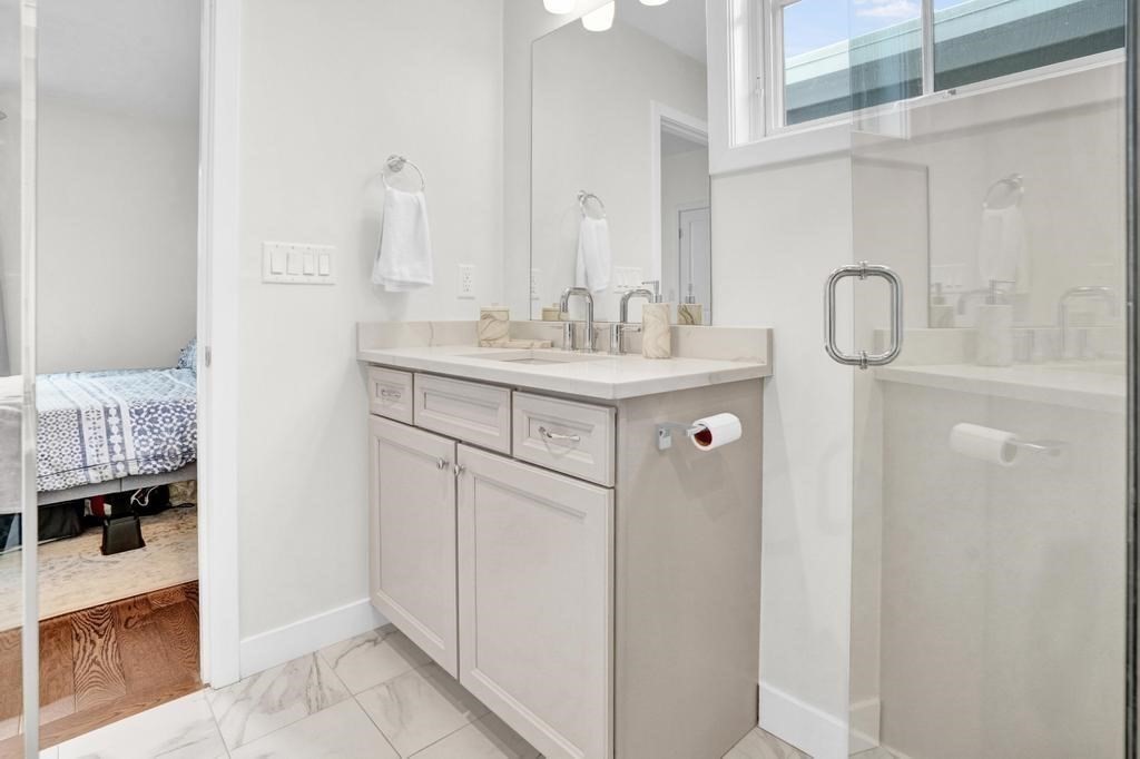 213 East Eagle St # 5