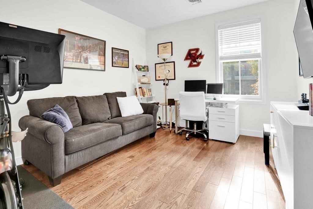 213 East Eagle St # 5