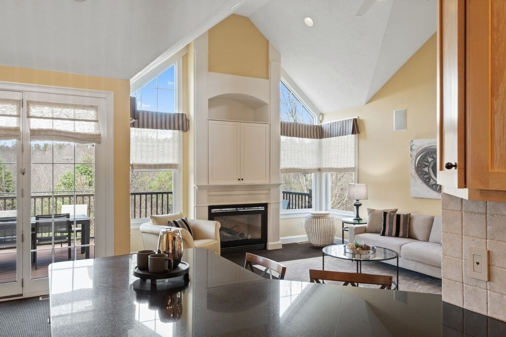 5 Carriage Hill Cir # 5