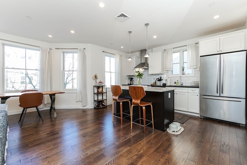 213 East Eagle St # 2