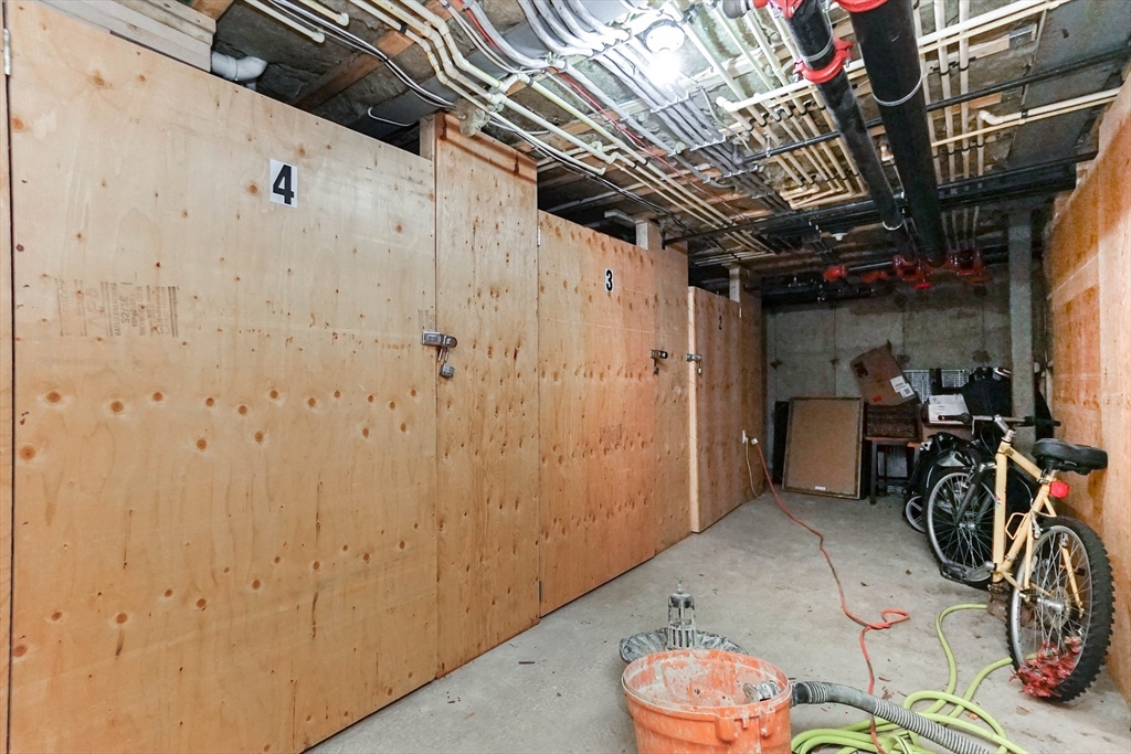 213 East Eagle St # 2