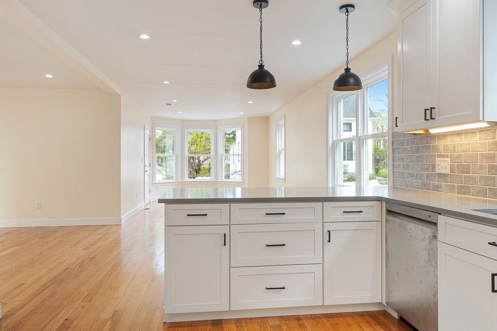 48 West Tremlett St # 1