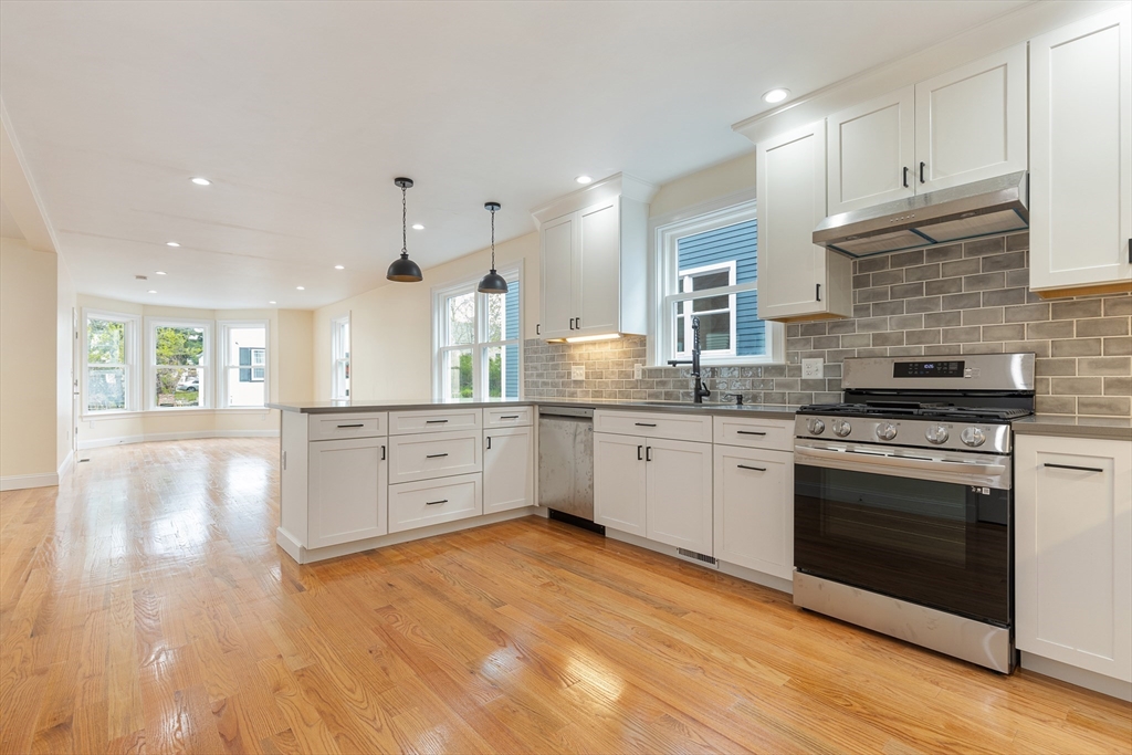 48 West Tremlett St # 1