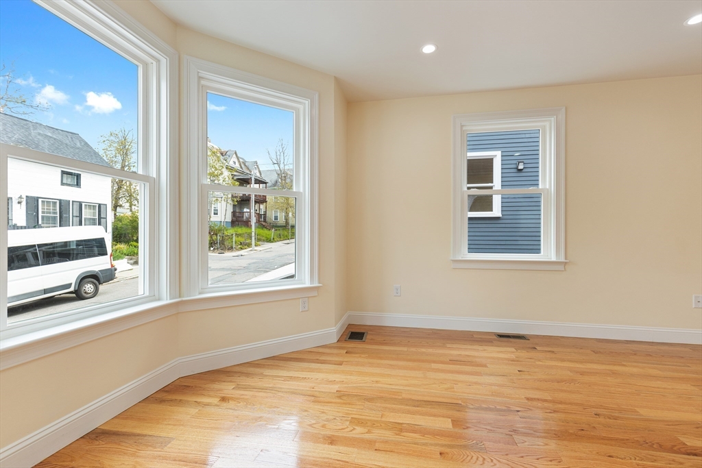 48 West Tremlett St # 1