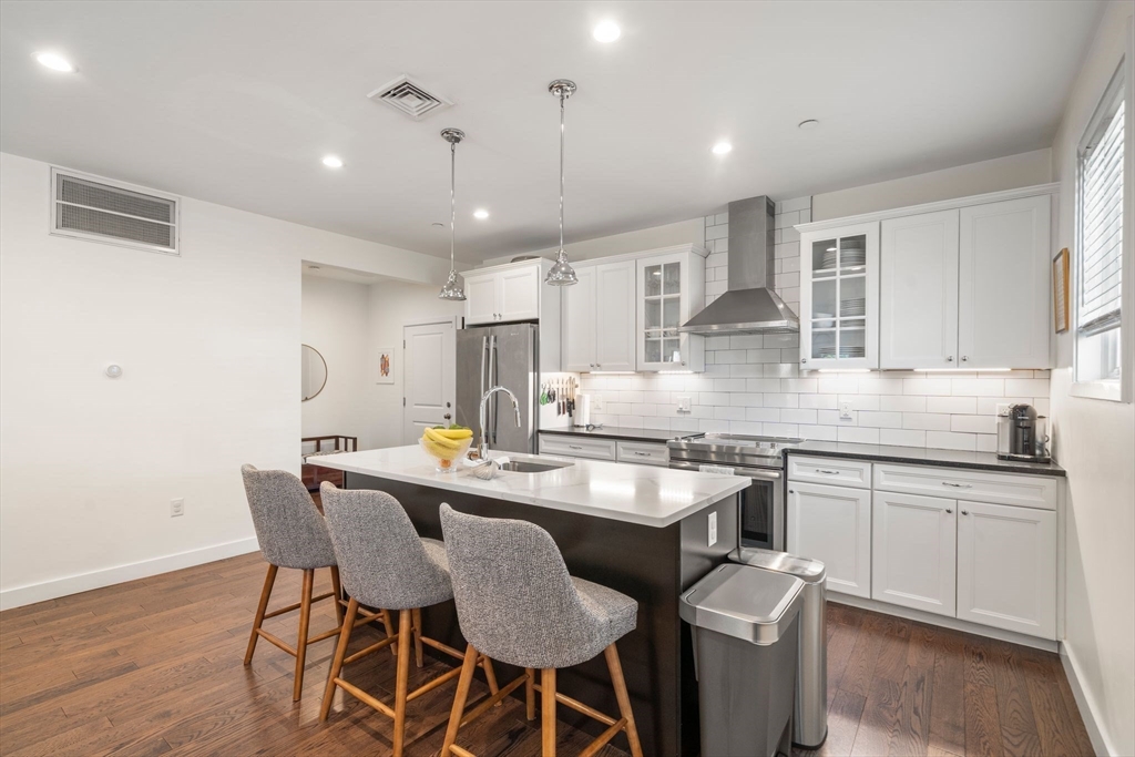 213 E Eagle St # 3