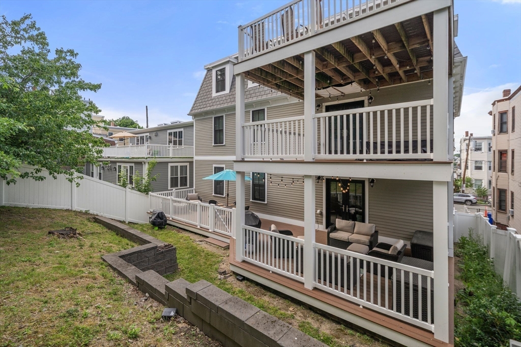 213 E Eagle St # 3