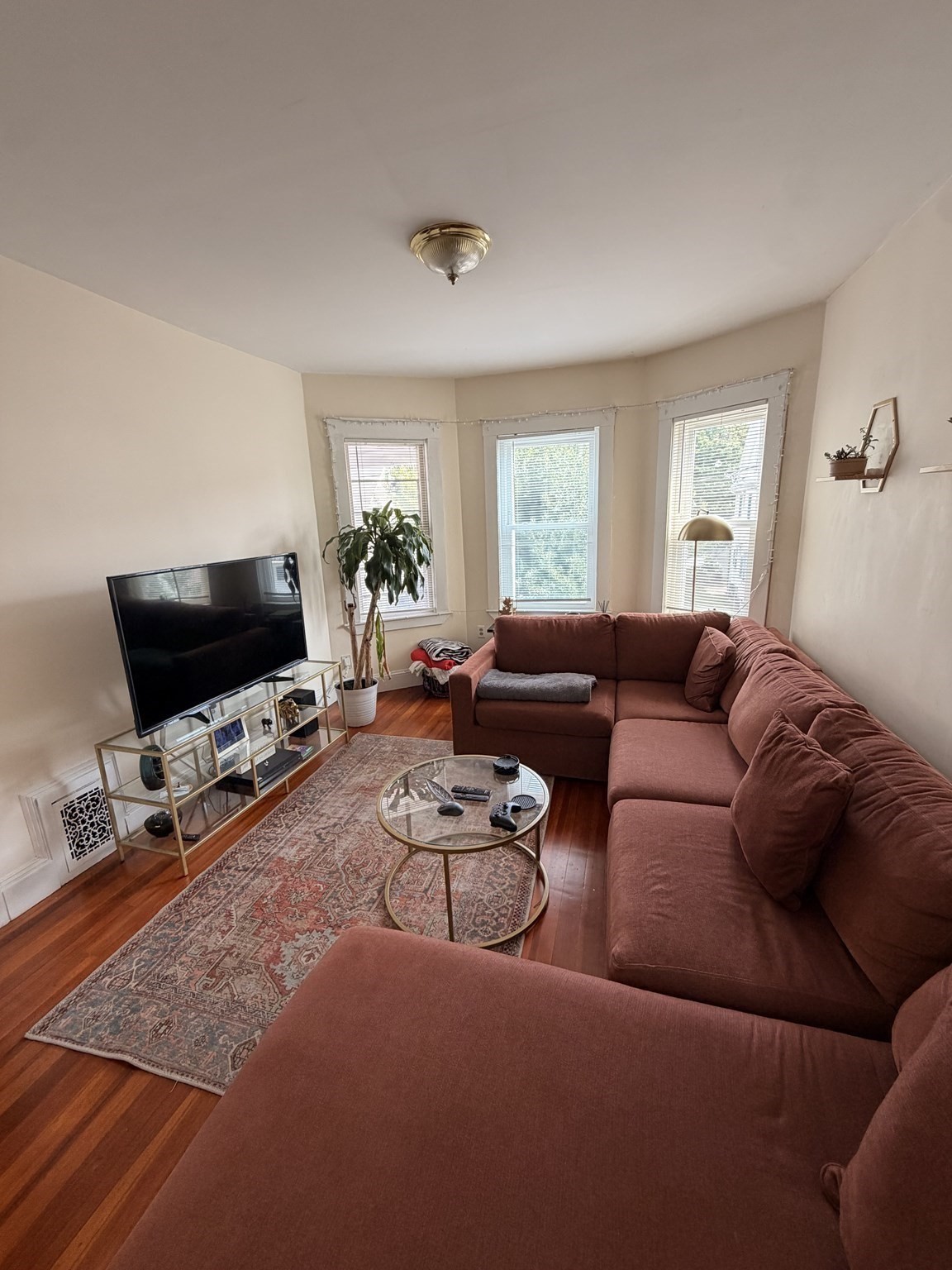 31 Barry St # 2