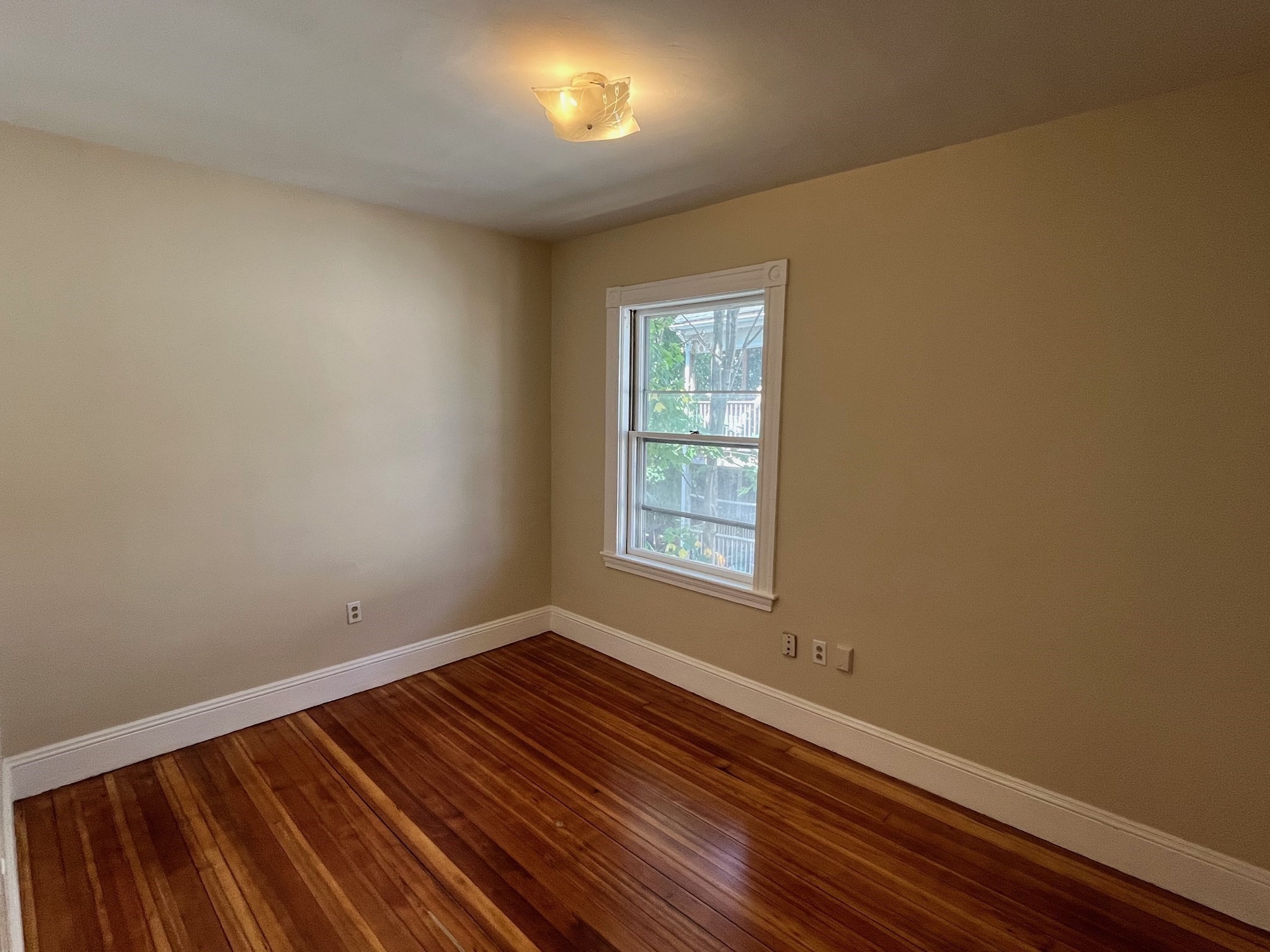31 Barry St # 2