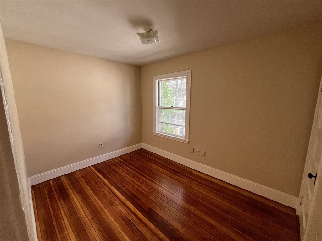 31 Barry St # 2