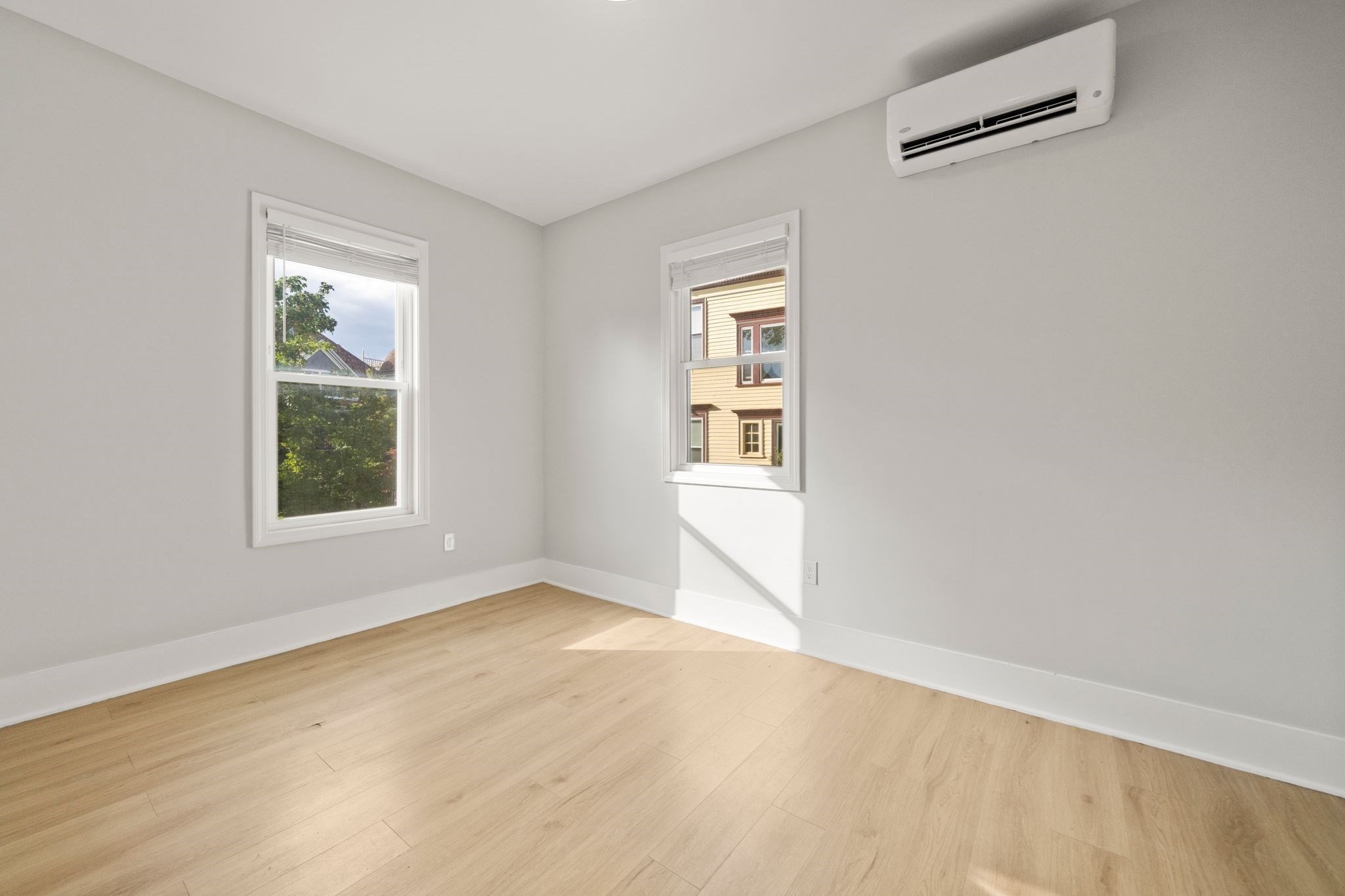 10 Jerome St # 1