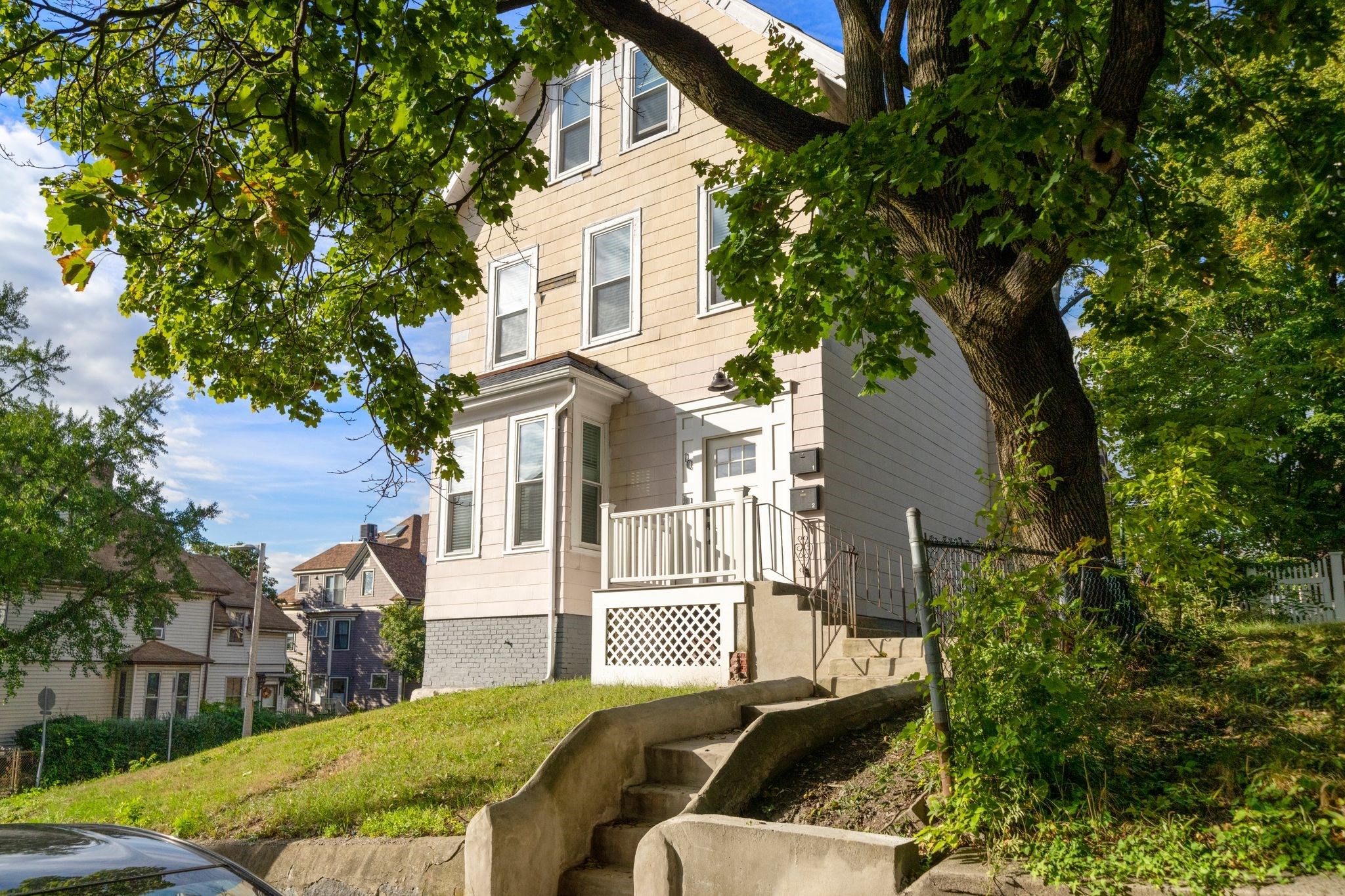 10 Jerome St # 1