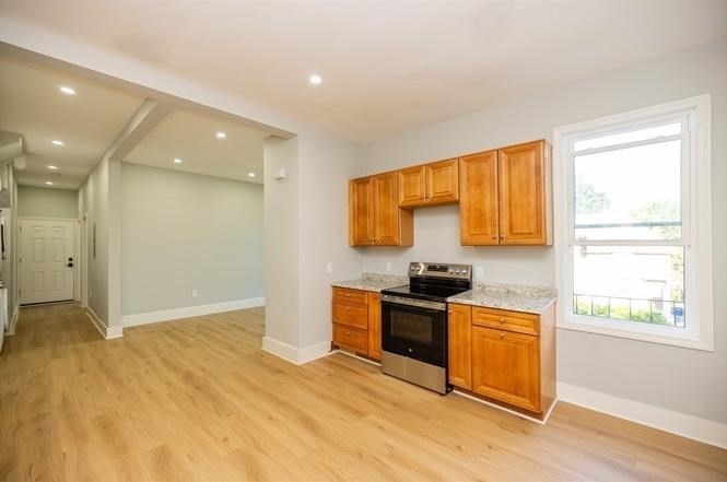 10 Jerome St # 1