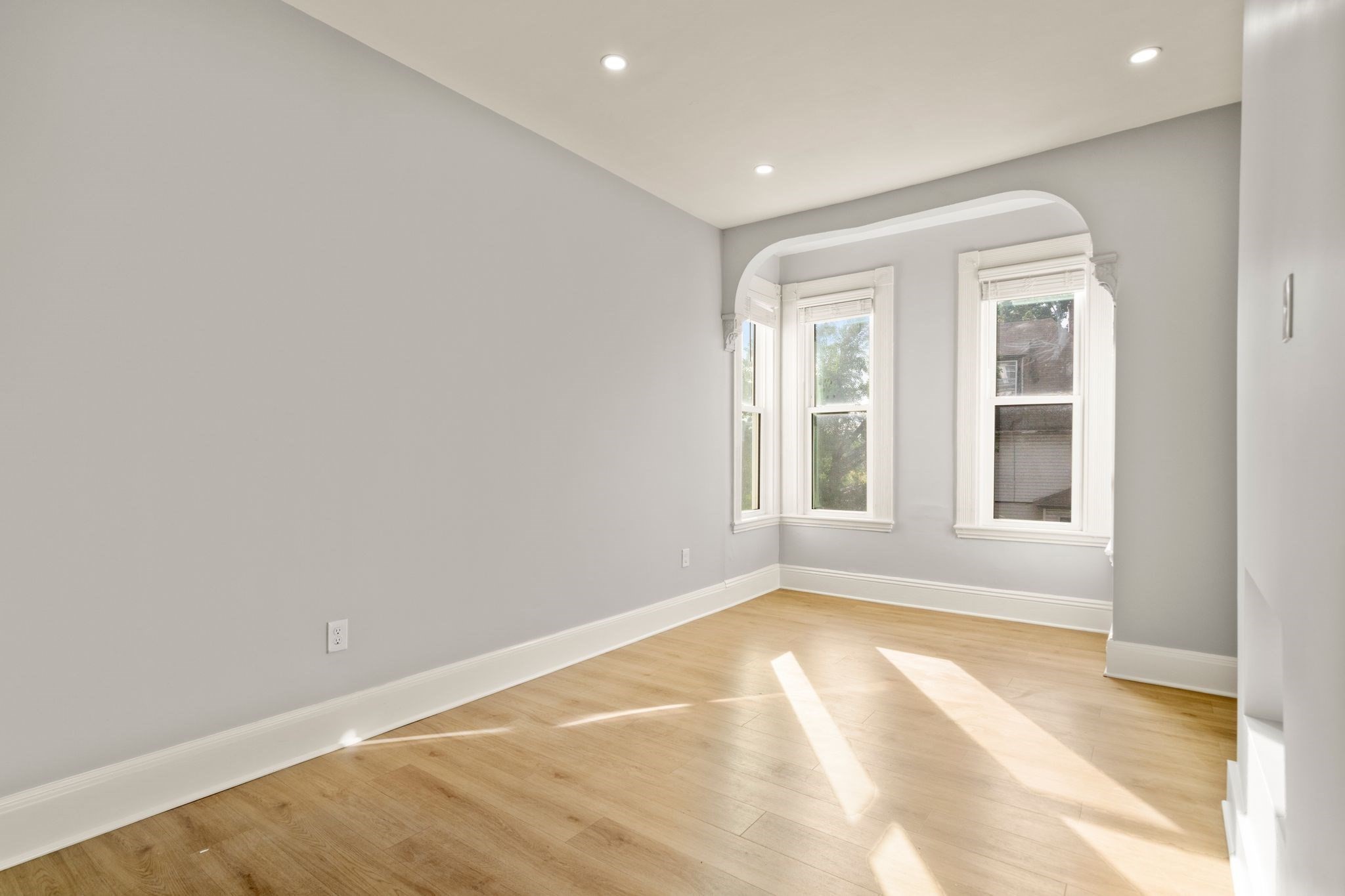 10 Jerome St # 1