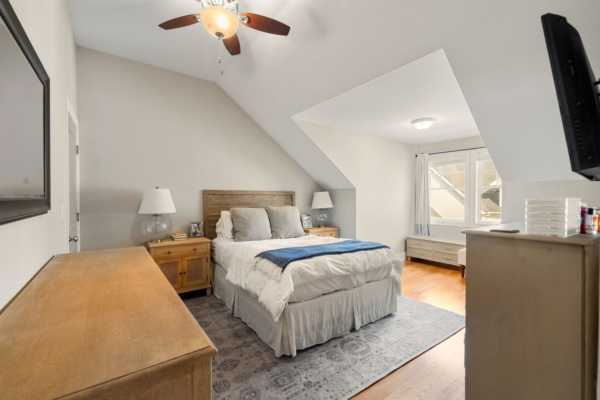 30 Park St # 3