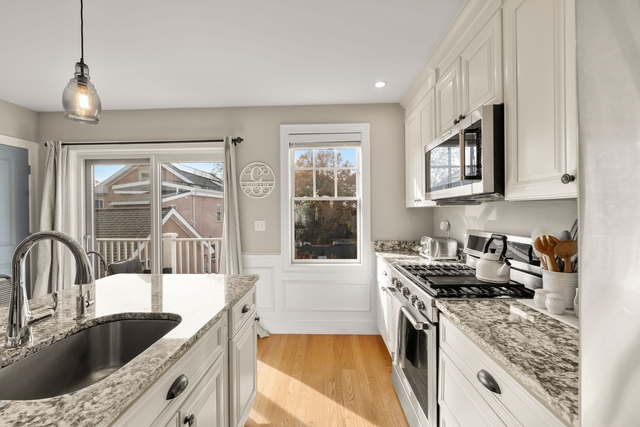 30 Park St # 3