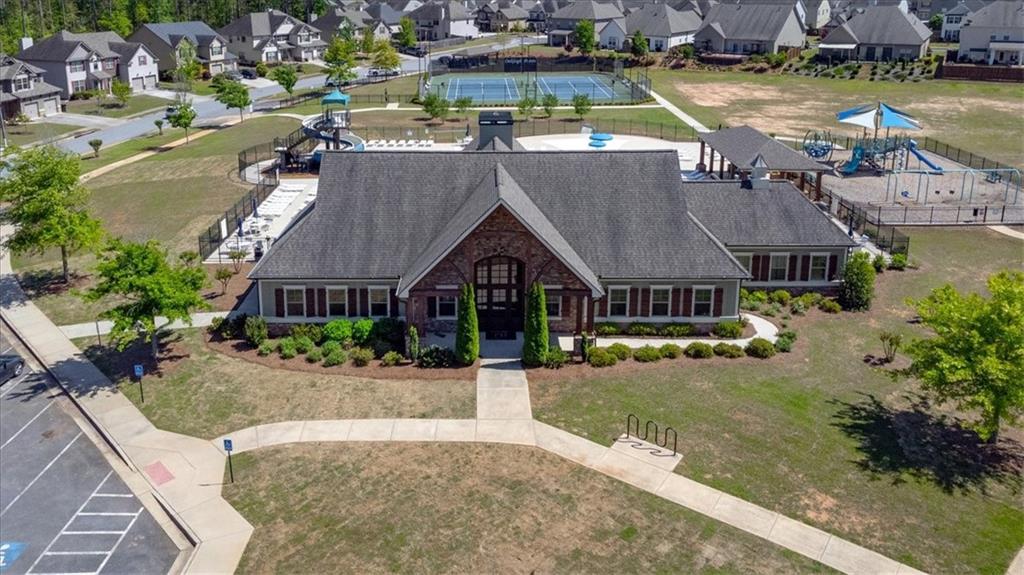 109 Oak Hollow Way