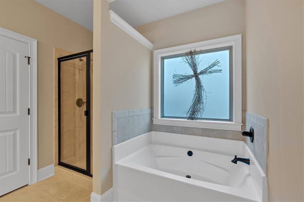 109 Oak Hollow Way