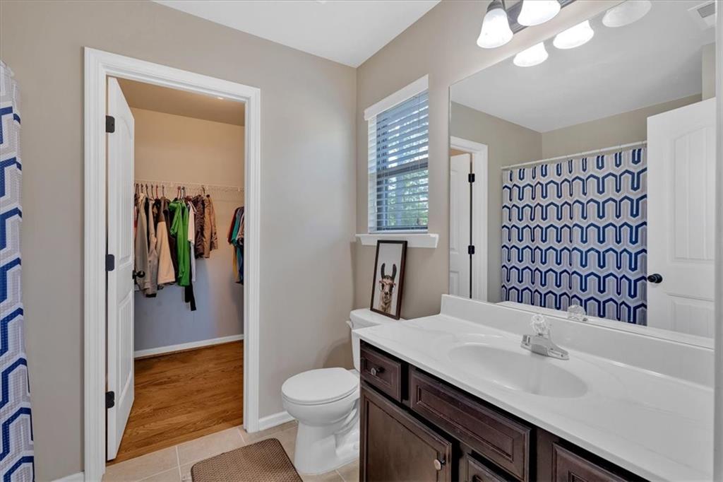 109 Oak Hollow Way
