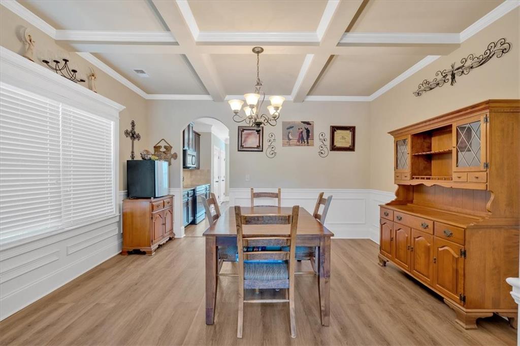 109 Oak Hollow Way