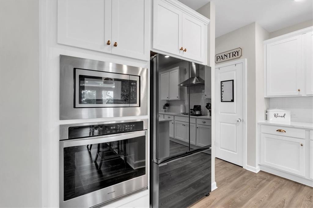 19 Ridgeline Way W