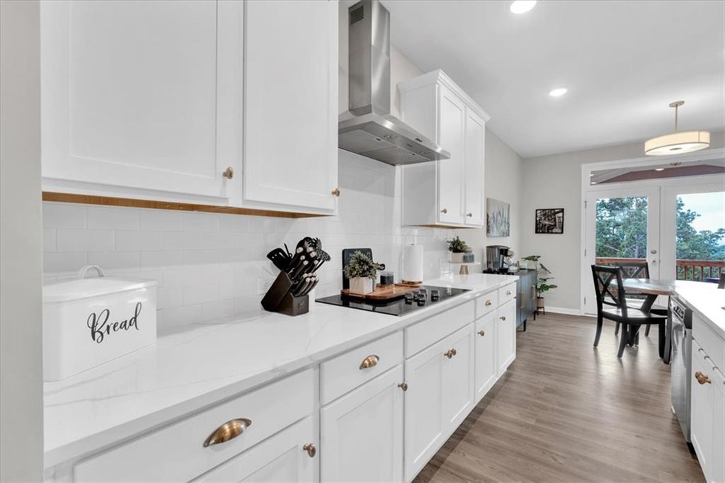 19 Ridgeline Way W