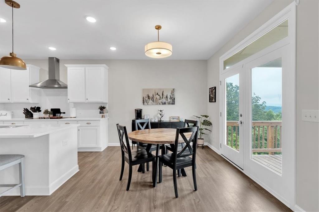 19 Ridgeline Way W