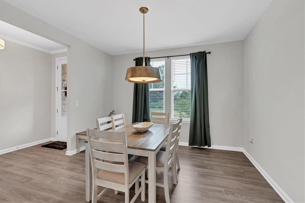 19 Ridgeline Way W