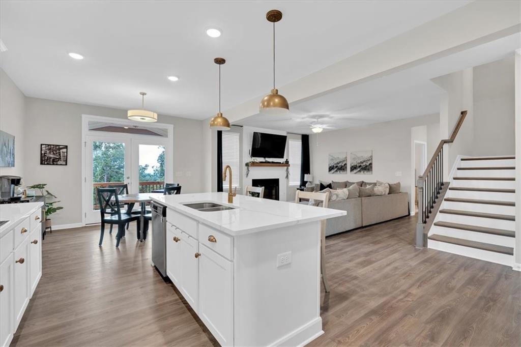 19 Ridgeline Way W