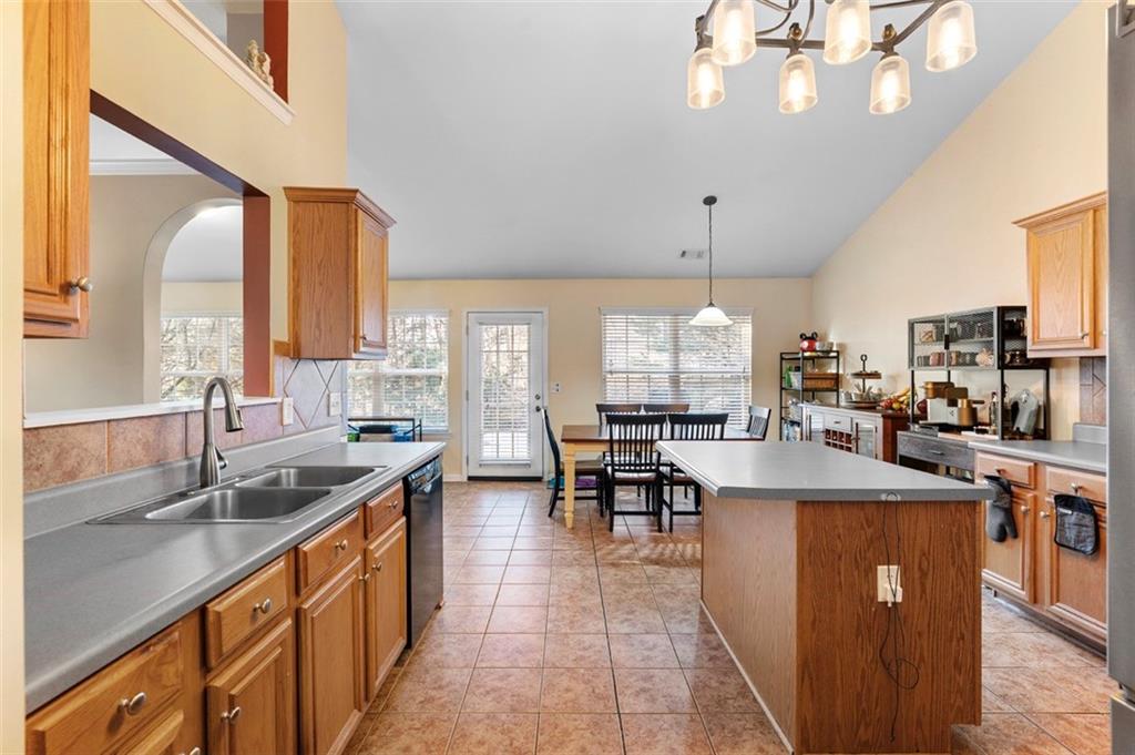 6728 Carriage Walk Lane
