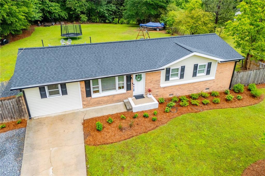 4529 Lakeview Drive