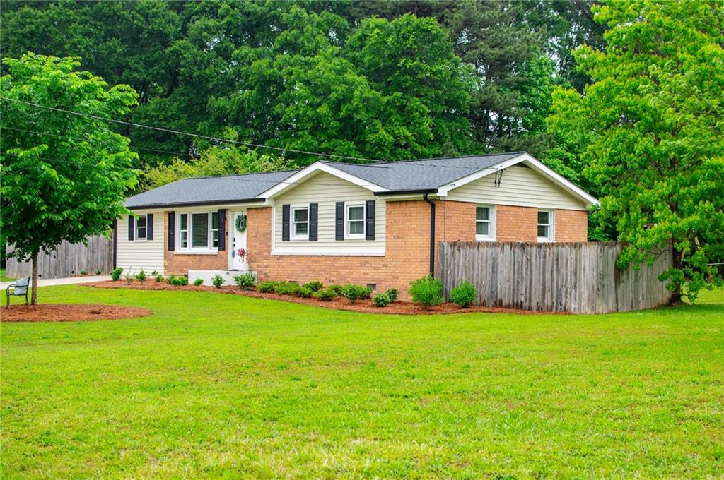 4529 Lakeview Drive