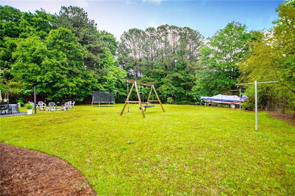 4529 Lakeview Drive