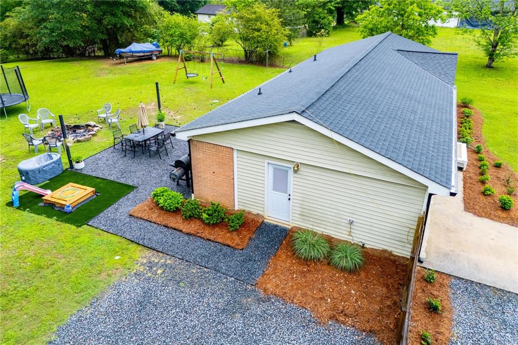 4529 Lakeview Drive