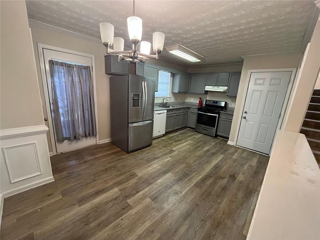 121 Brooke Drive