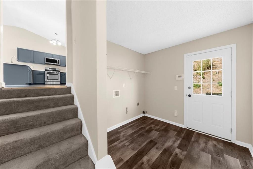 203 Bainbridge Way