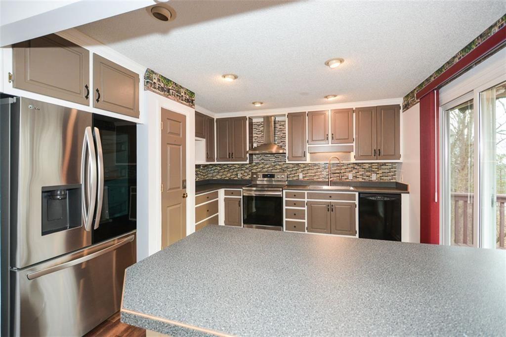 198 Hunters Ridge