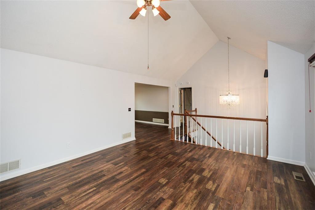 198 Hunters Ridge