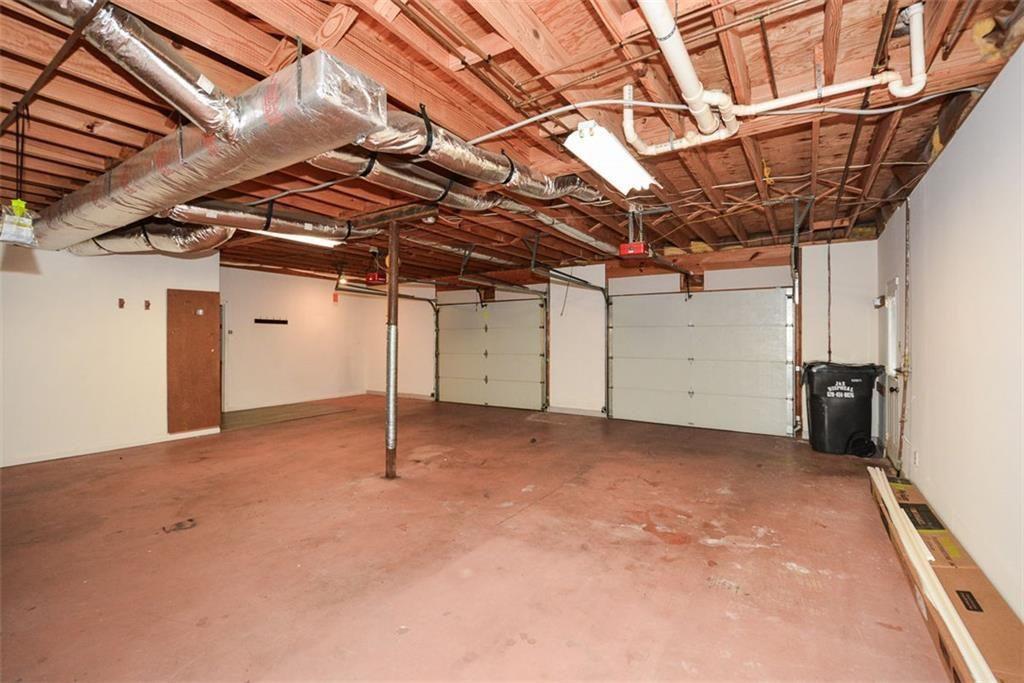 198 Hunters Ridge