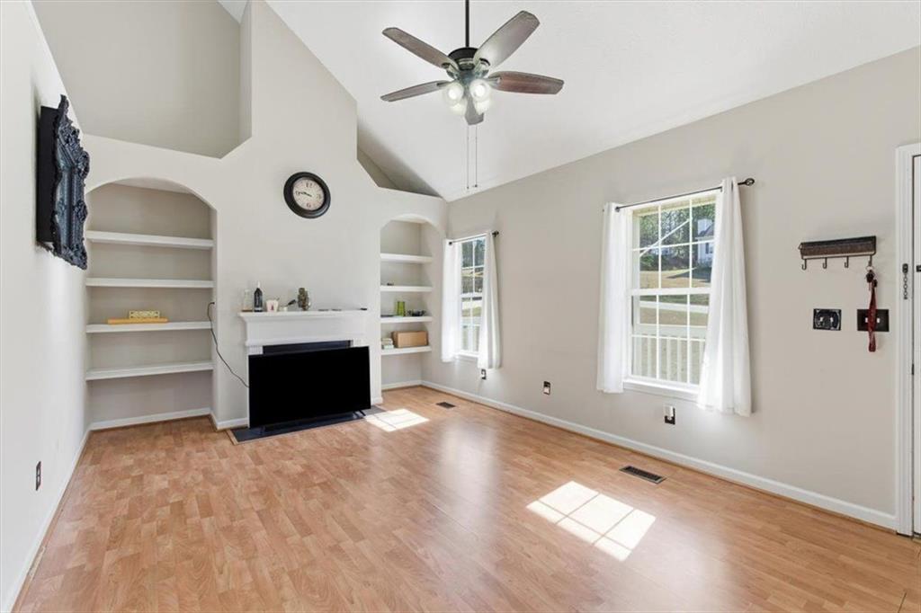 304 Diamond Court