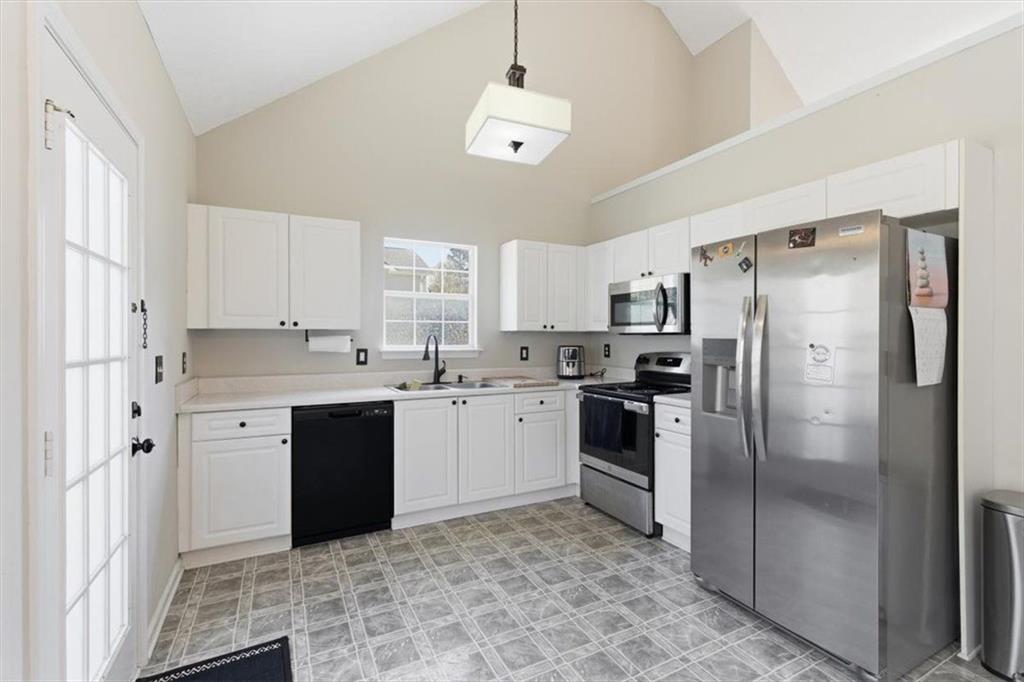 304 Diamond Court