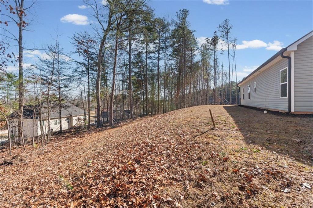2522 Honeysuckle Lane