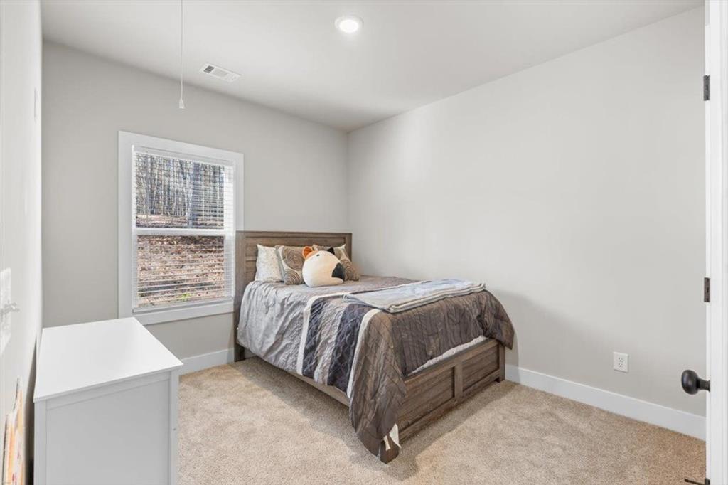 2522 Honeysuckle Lane