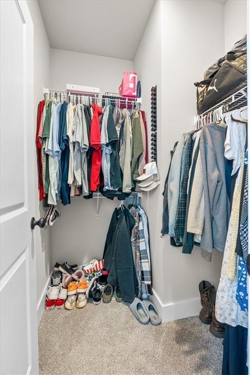 2522 Honeysuckle Lane