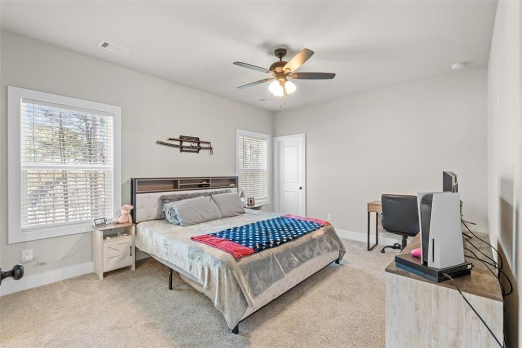 2522 Honeysuckle Lane