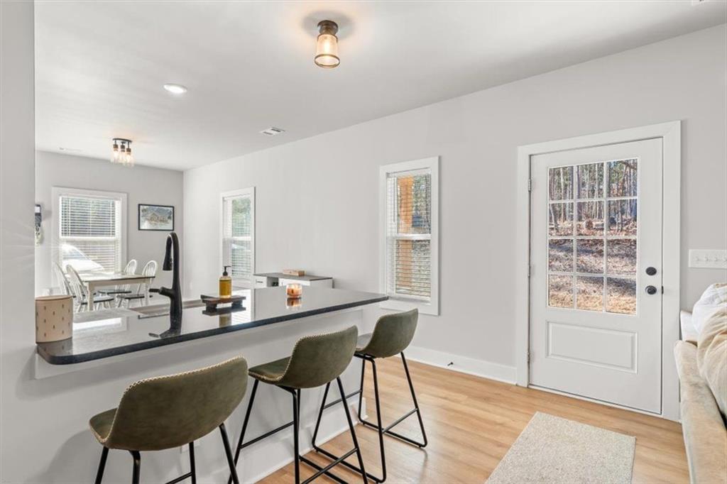 2522 Honeysuckle Lane