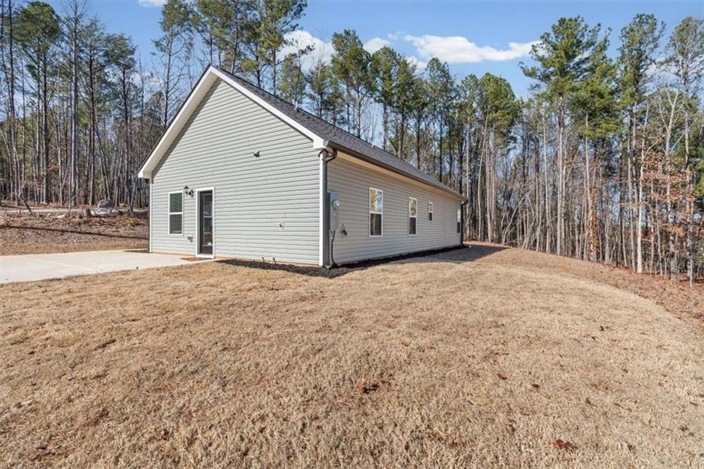 2522 Honeysuckle Lane
