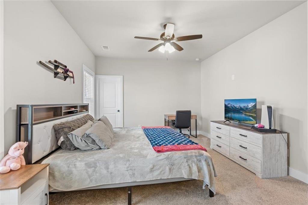 2522 Honeysuckle Lane