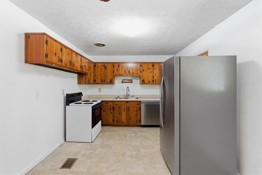 2614 Spring Drive