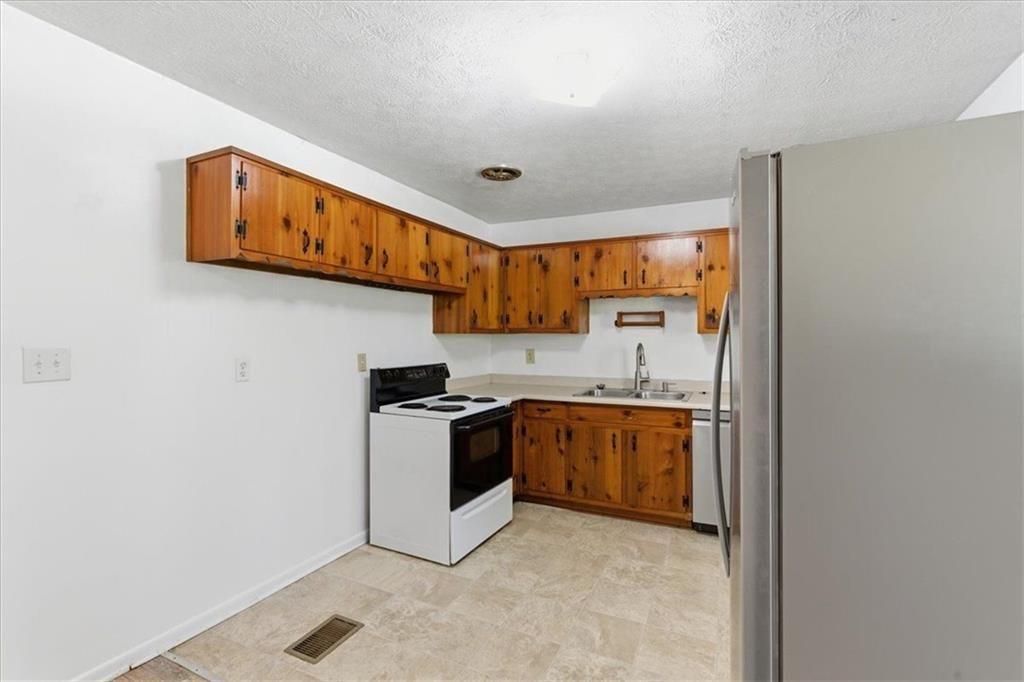 2614 Spring Drive