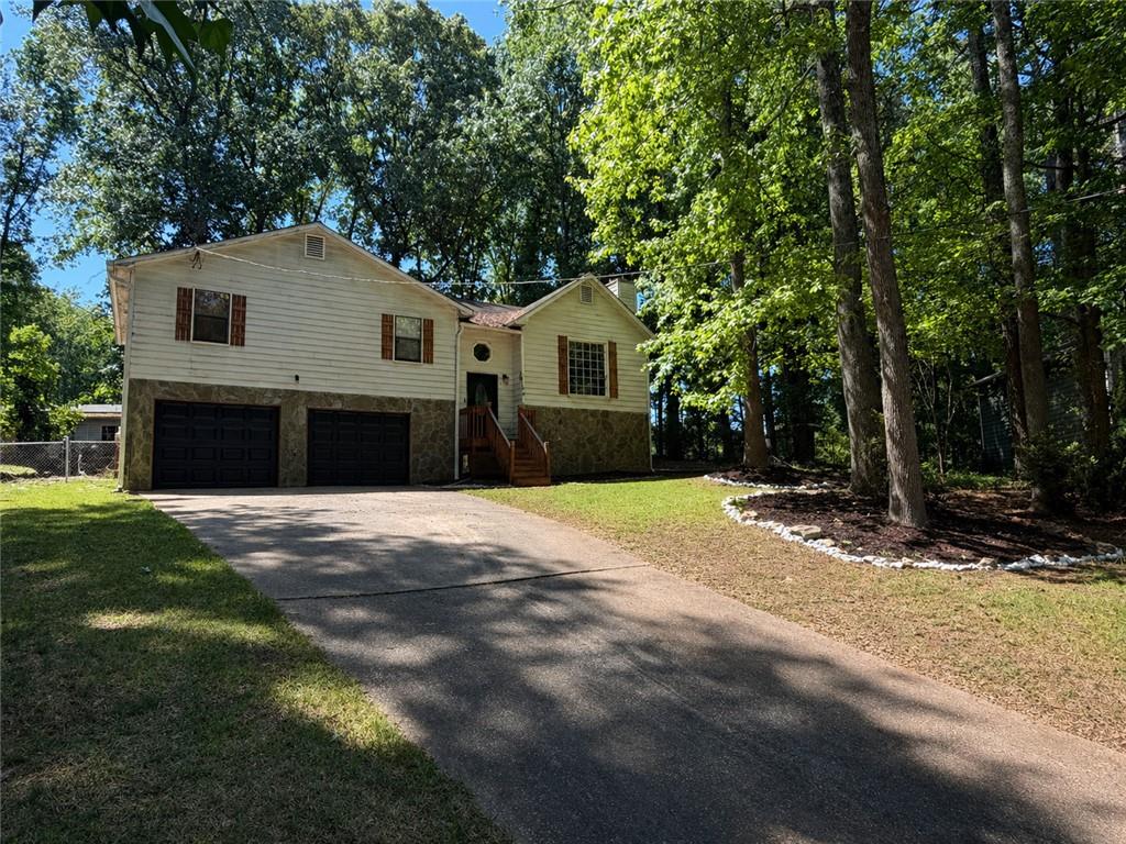 202 Blackhawk Trail